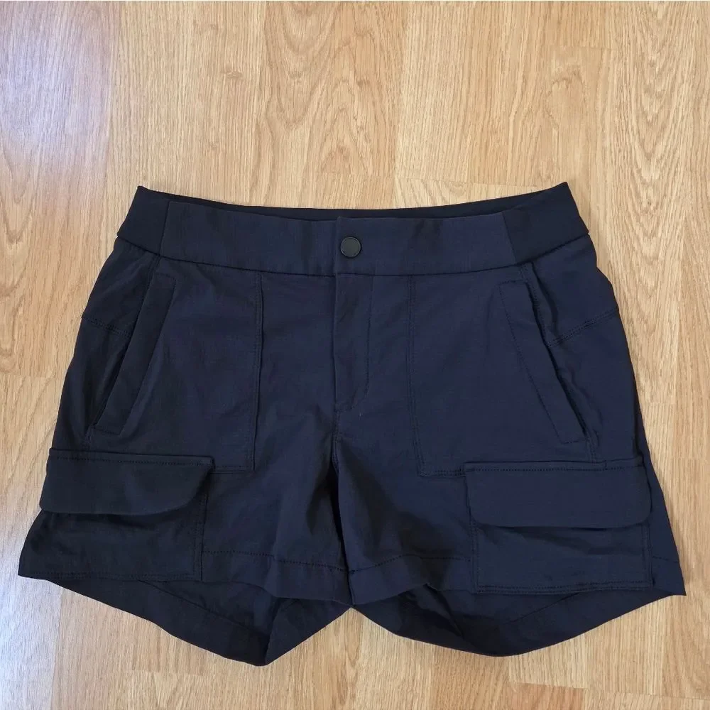 Athleta Cargo Trekkie Shorts Sz 6 - Picture 2 of 9